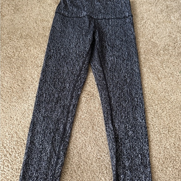 lululemon athletica Black and White Leggings - Picture 1 of 7